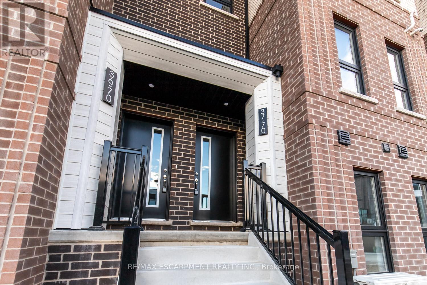 37 - 70 Kenesky Drive, Hamilton, Ontario  L0R 2H7 - Photo 2 - X12466484