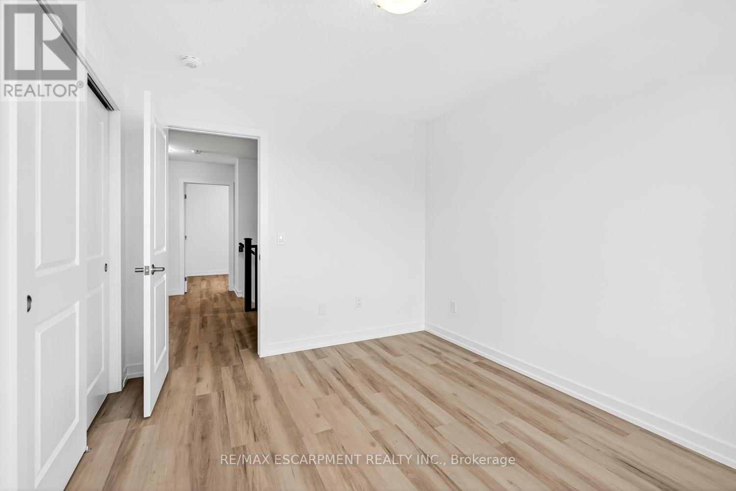 37 - 70 Kenesky Drive, Hamilton, Ontario  L0R 2H7 - Photo 26 - X12466484