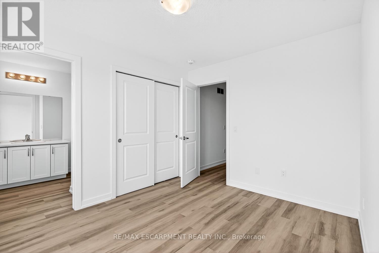 37 - 70 Kenesky Drive, Hamilton, Ontario  L0R 2H7 - Photo 27 - X12466484