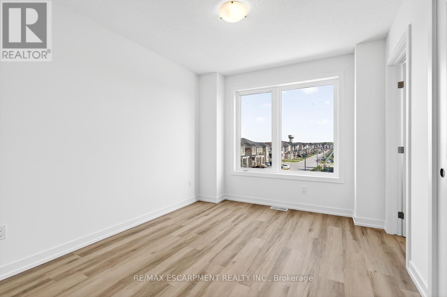37 - 70 Kenesky Drive, Hamilton, Ontario  L0R 2H7 - Photo 28 - X12466484