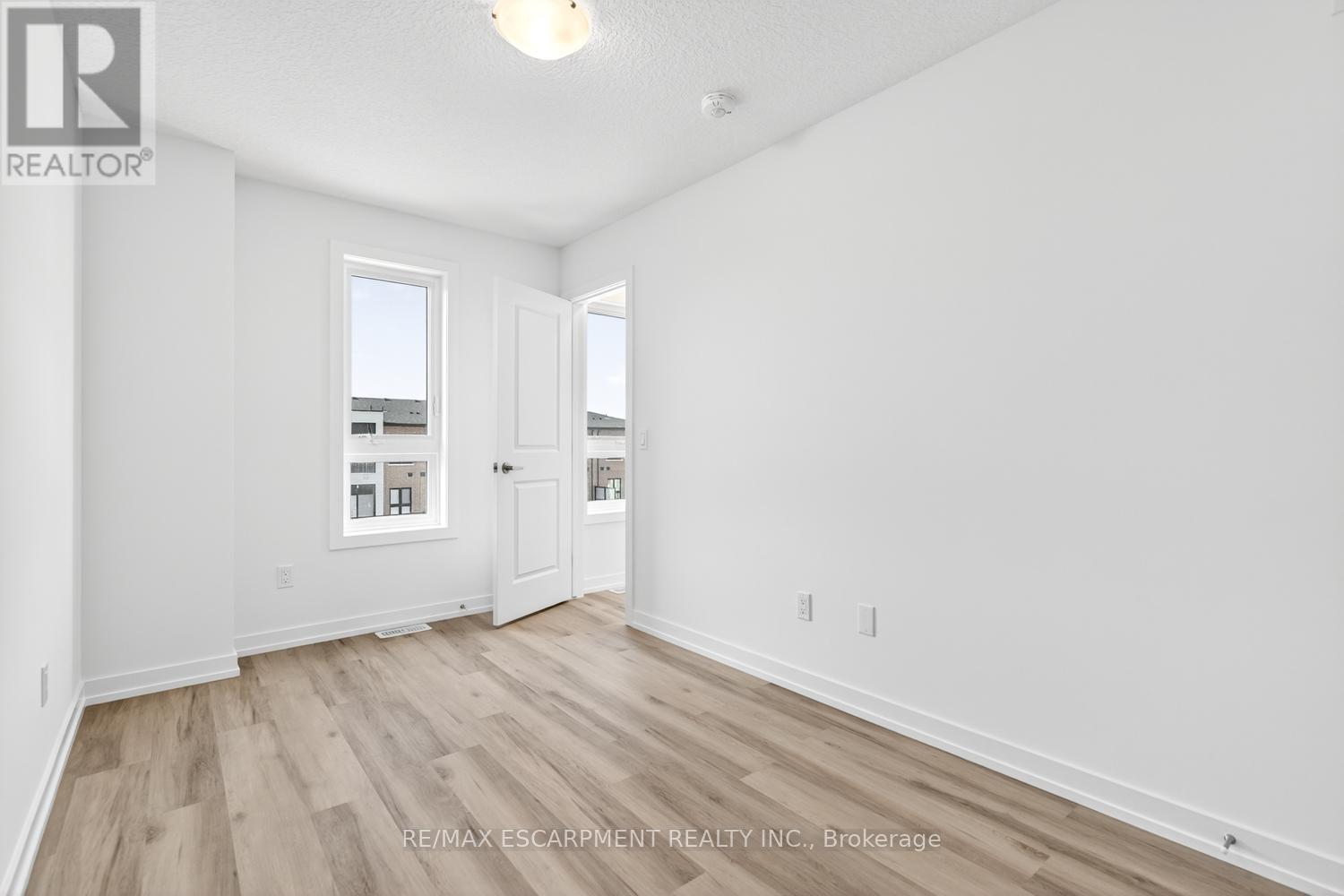 37 - 70 Kenesky Drive, Hamilton, Ontario  L0R 2H7 - Photo 36 - X12466484