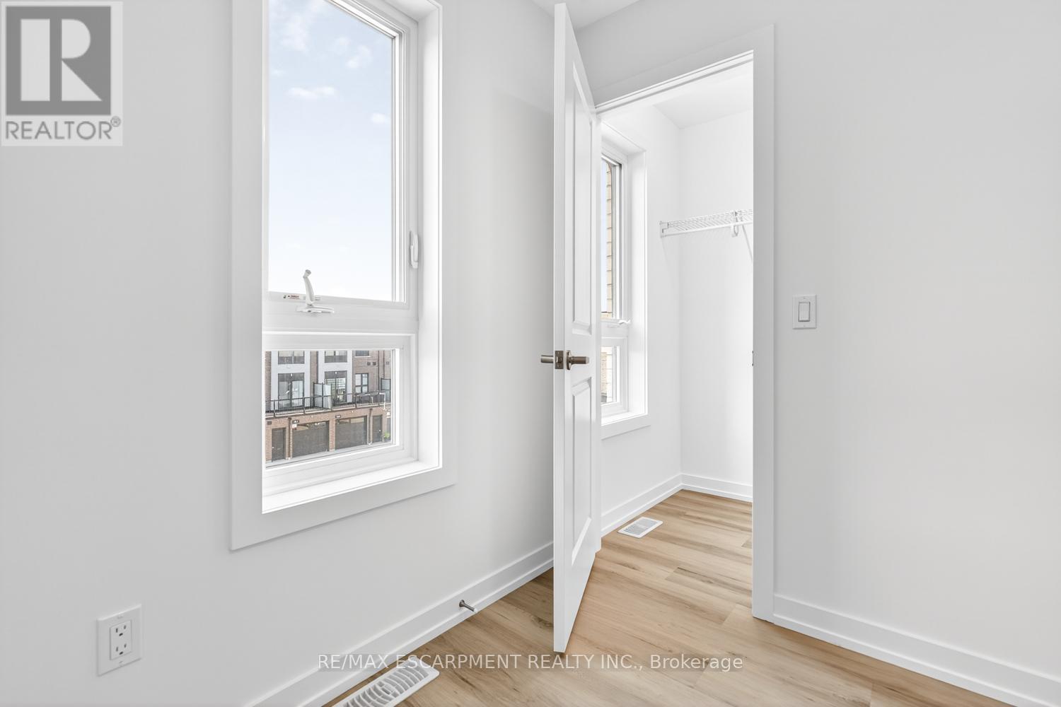 37 - 70 Kenesky Drive, Hamilton, Ontario  L0R 2H7 - Photo 37 - X12466484