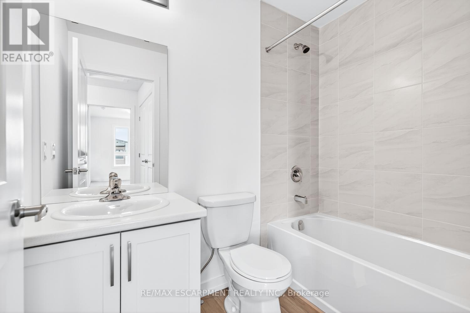 37 - 70 Kenesky Drive, Hamilton, Ontario  L0R 2H7 - Photo 39 - X12466484