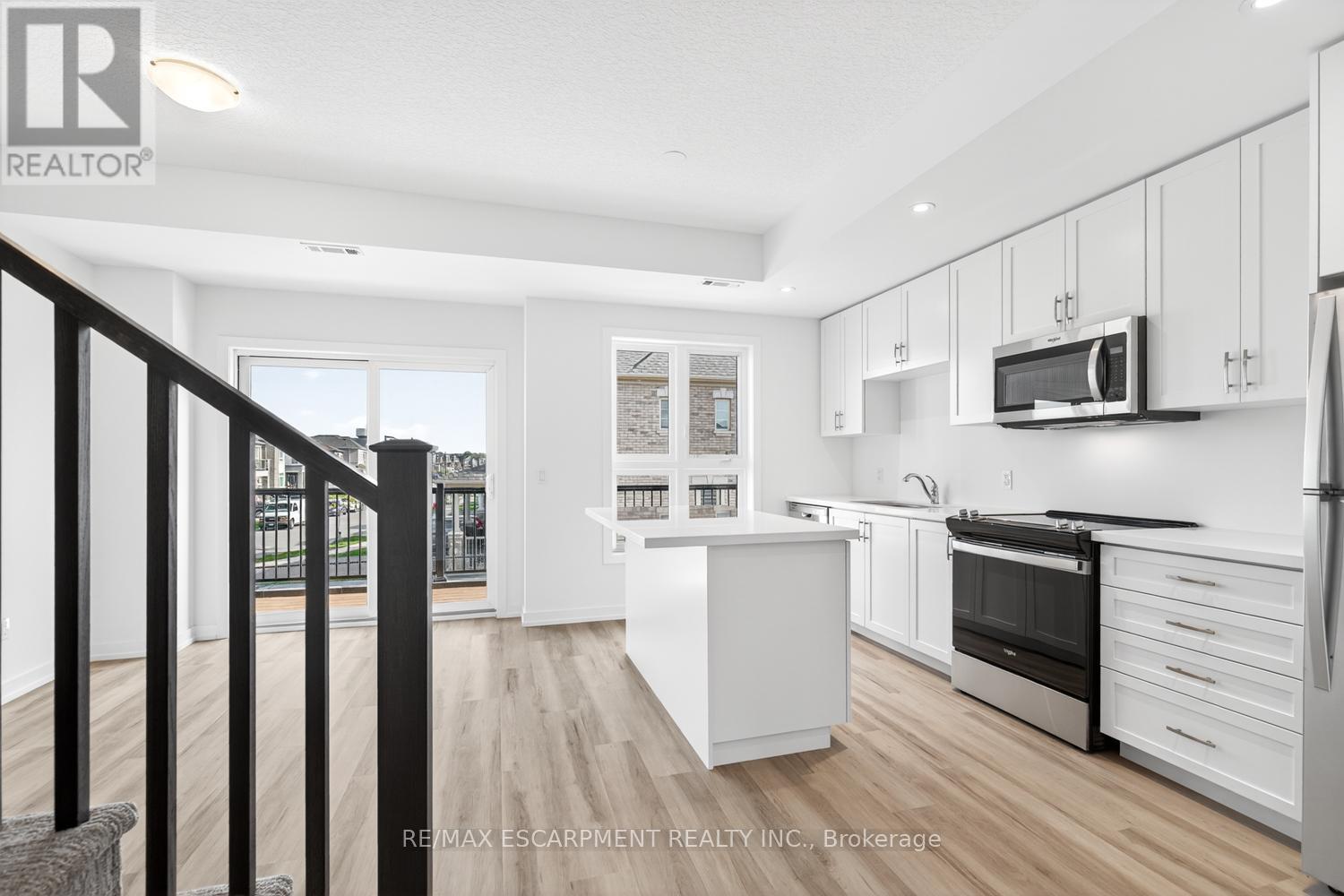 37 - 70 Kenesky Drive, Hamilton, Ontario  L0R 2H7 - Photo 9 - X12466484