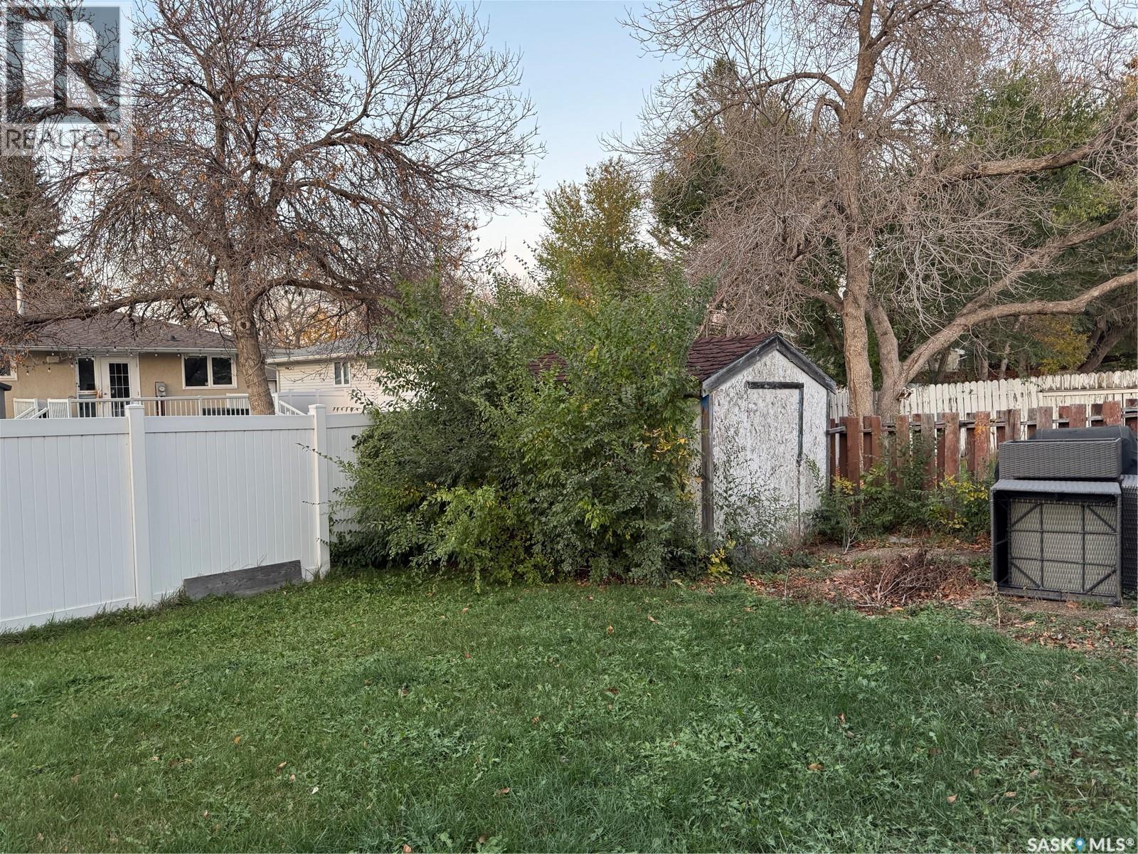 138 Thomson Avenue, Regina, Saskatchewan  S4N 5L3 - Photo 4 - SK020978