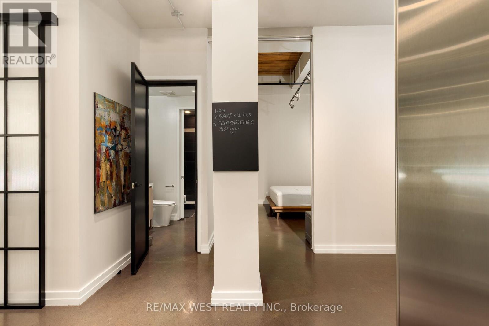 115 - 43 Hanna Avenue, Toronto, Ontario  M6K 1X1 - Photo 8 - C12466504