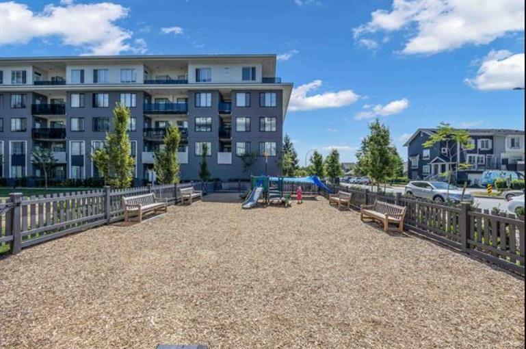 302 15825 85 Avenue, Surrey, British Columbia  V4N 6W9 - Photo 13 - R3059245