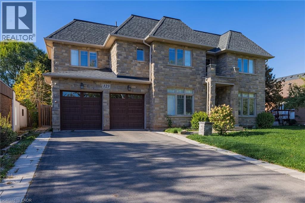 123 MAYFIELD Drive, oakville, Ontario