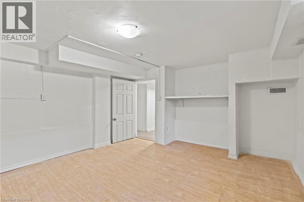 50 West 4th Street, Hamilton, Ontario  L9C 3M4 - Photo 25 - 40744264