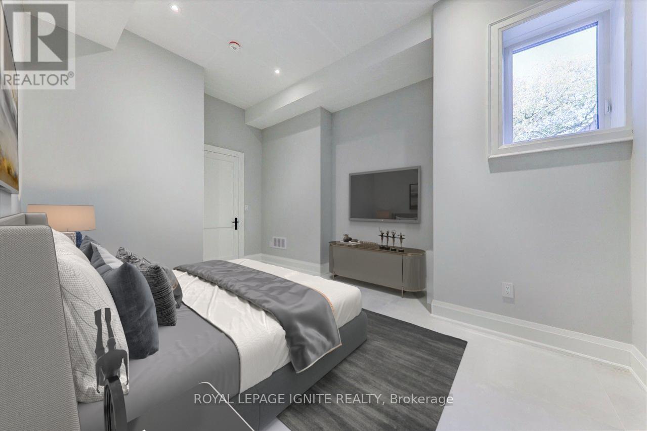 86 Glentworth Road, Toronto (Don Valley Village), Ontario  M2J 2E8 - Photo 44 - C12457783