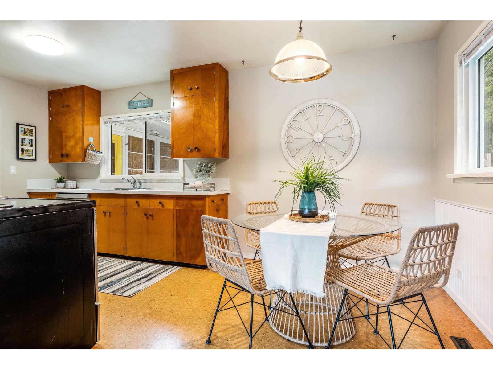 404 Birch Street, Cultus Lake North, Cultus Lake, British Columbia  V2R 4Z3 - Photo 14 - R3059095