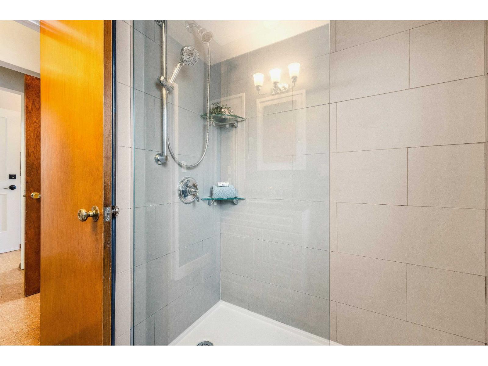 404 Birch Street, Cultus Lake North, Cultus Lake, British Columbia  V2R 4Z3 - Photo 23 - R3059095