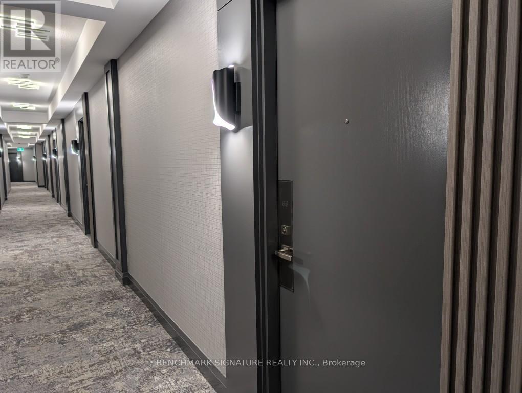 616 - 7171 Yonge Street, Markham, Ontario  L3T 0C5 - Photo 2 - N12466502