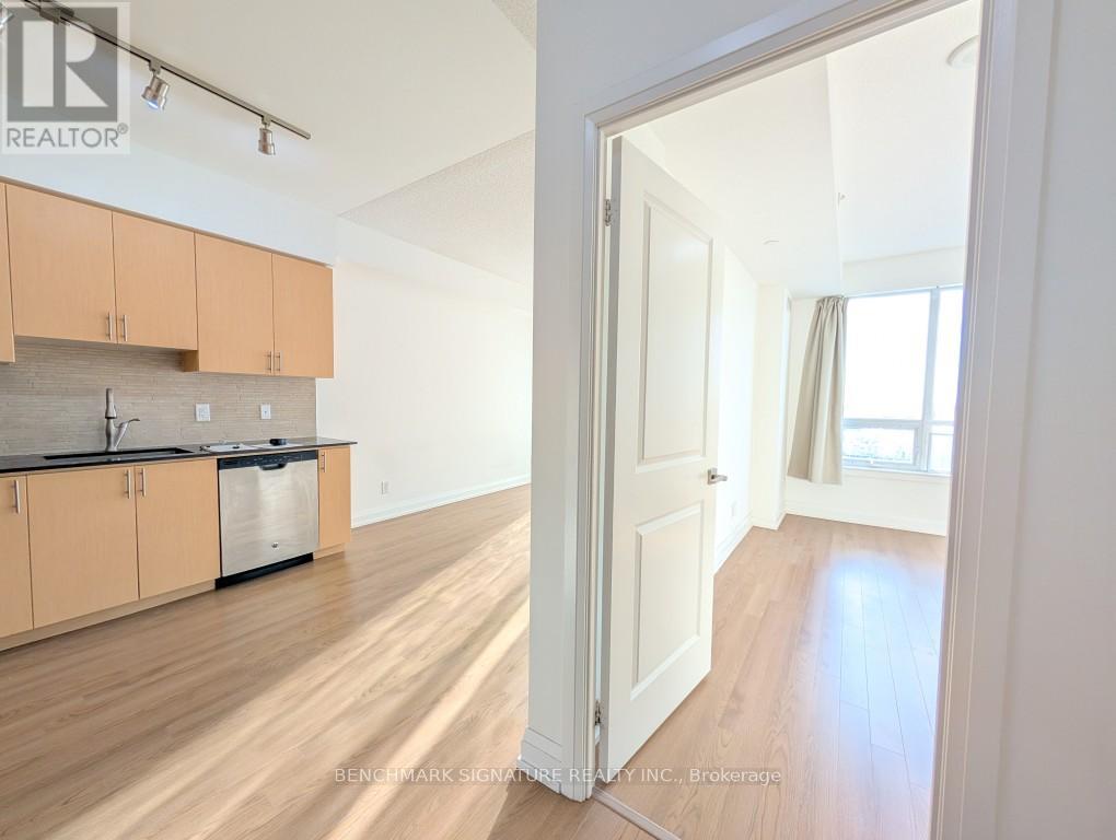 616 - 7171 Yonge Street, Markham, Ontario  L3T 0C5 - Photo 8 - N12466502