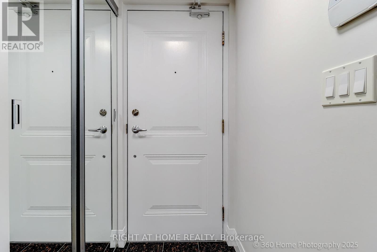 256 - 318 John Street, Markham, Ontario  L3T 0A7 - Photo 4 - N12466518