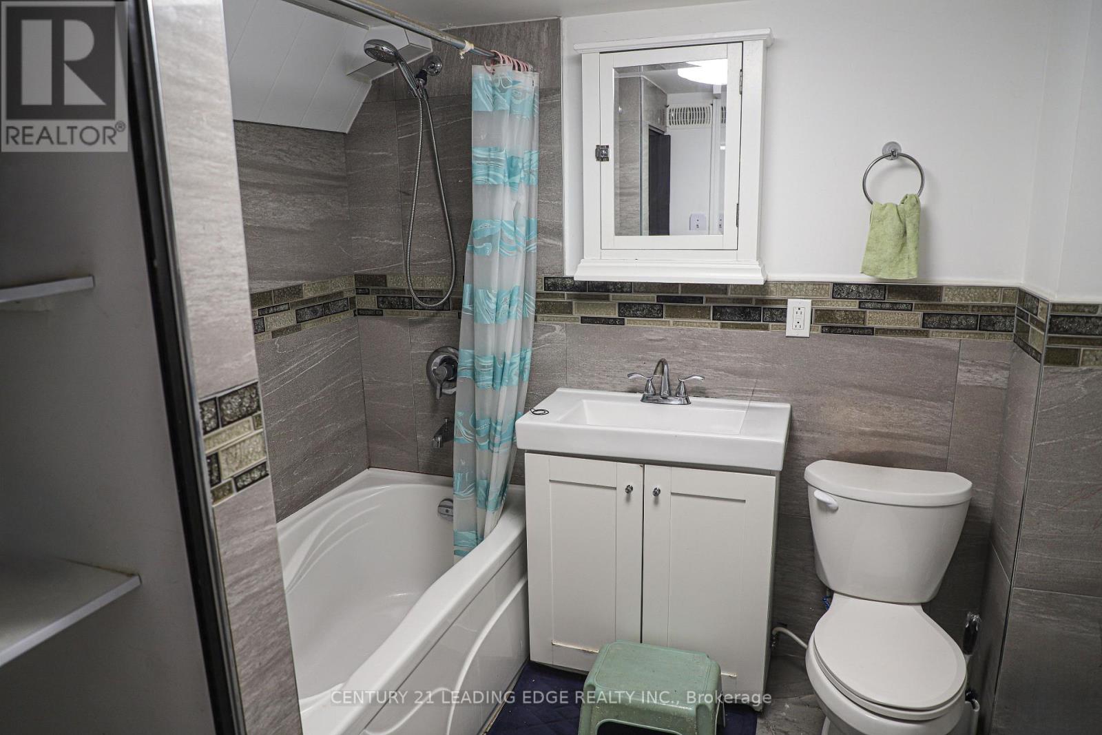 6 Gamble Drive, Ajax, Ontario  L1Z 0H2 - Photo 35 - E12463895