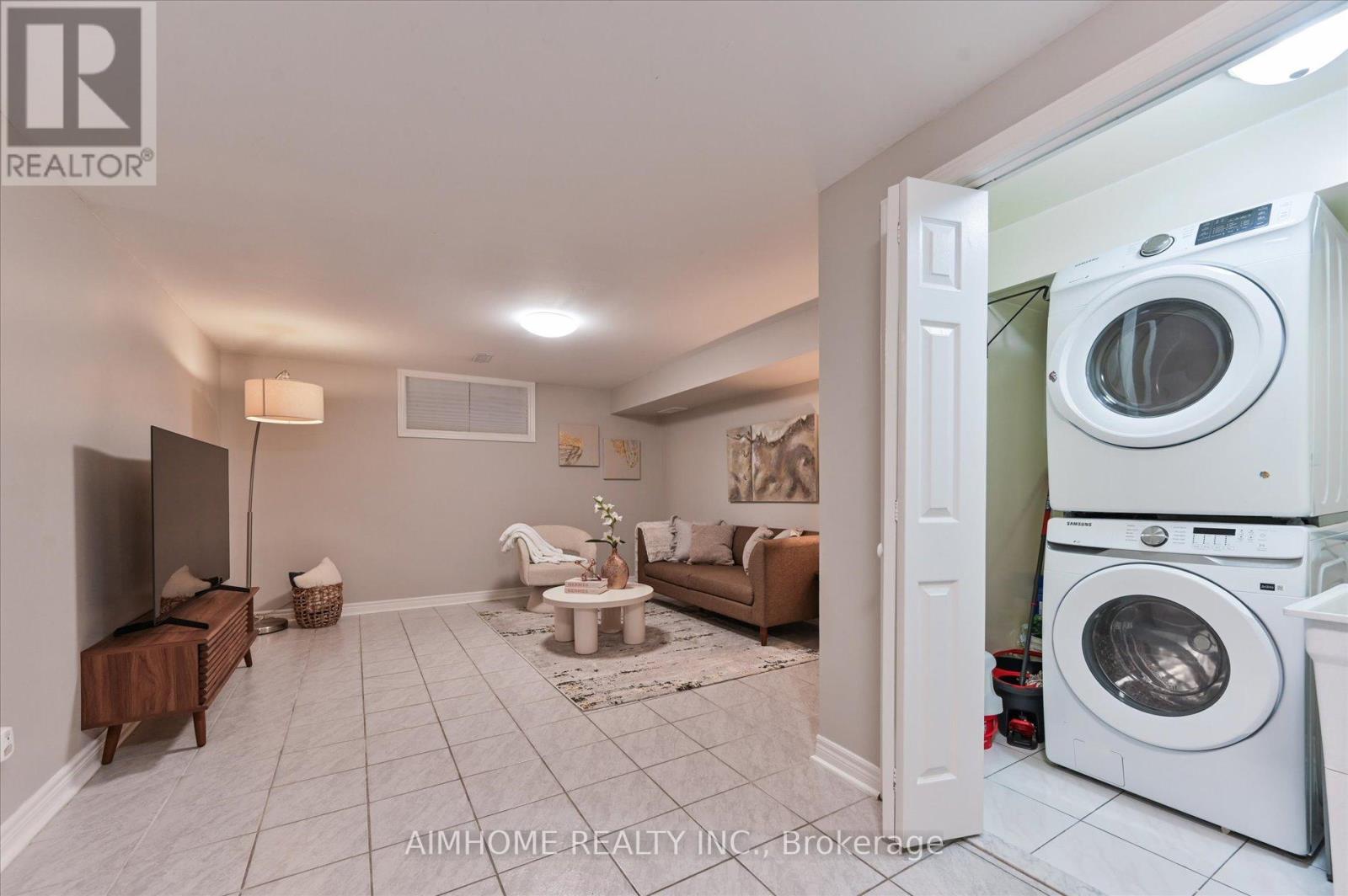 150 Gowan Avenue, Toronto, Ontario  M4J 2K6 - Photo 26 - E12465847
