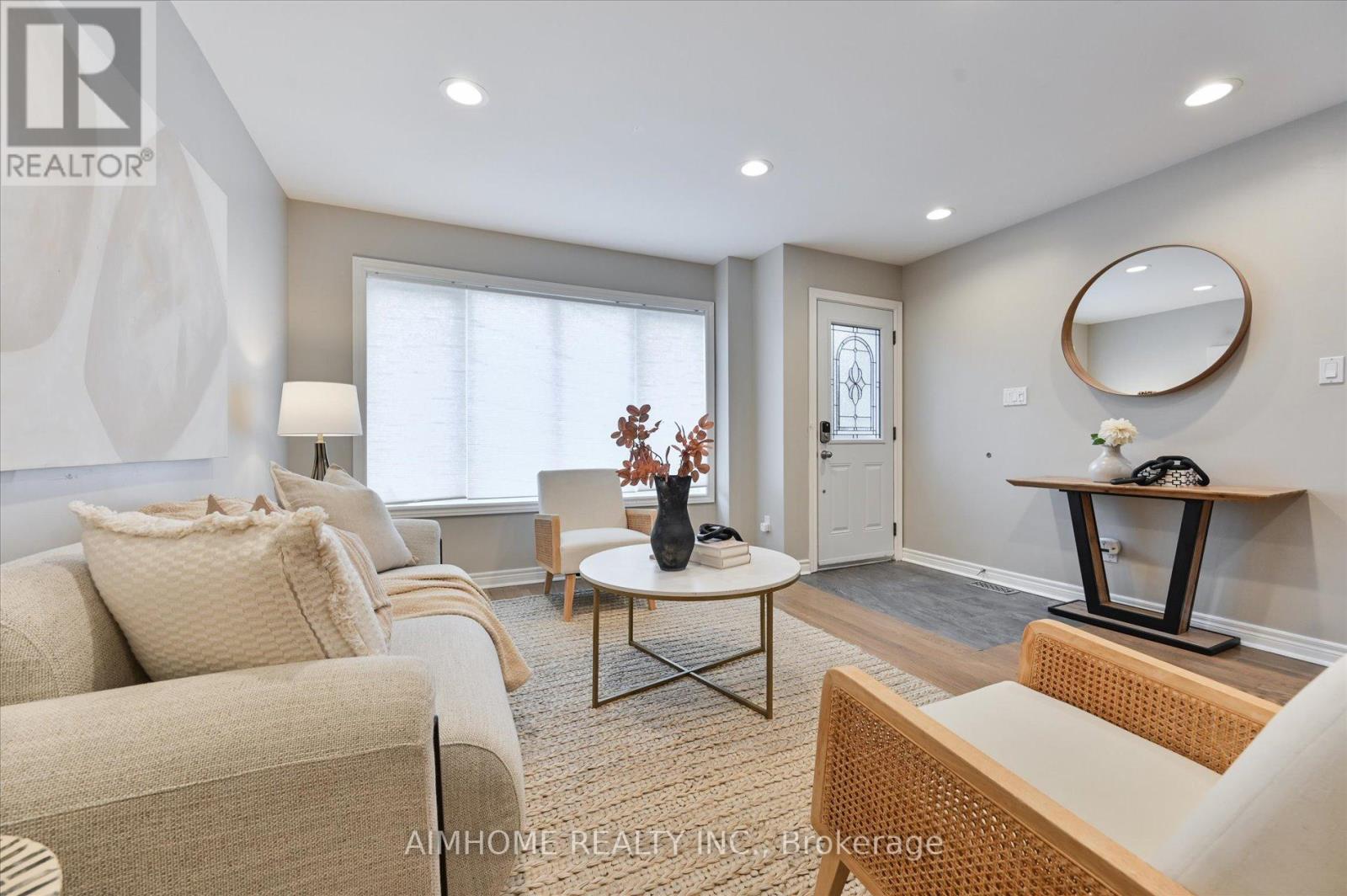 150 Gowan Avenue, Toronto, Ontario  M4J 2K6 - Photo 3 - E12465847