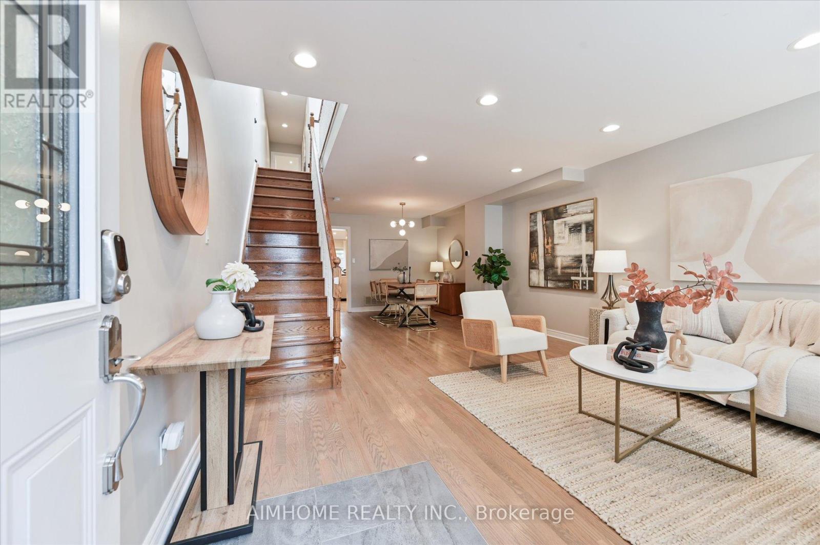 150 Gowan Avenue, Toronto, Ontario  M4J 2K6 - Photo 2 - E12465847