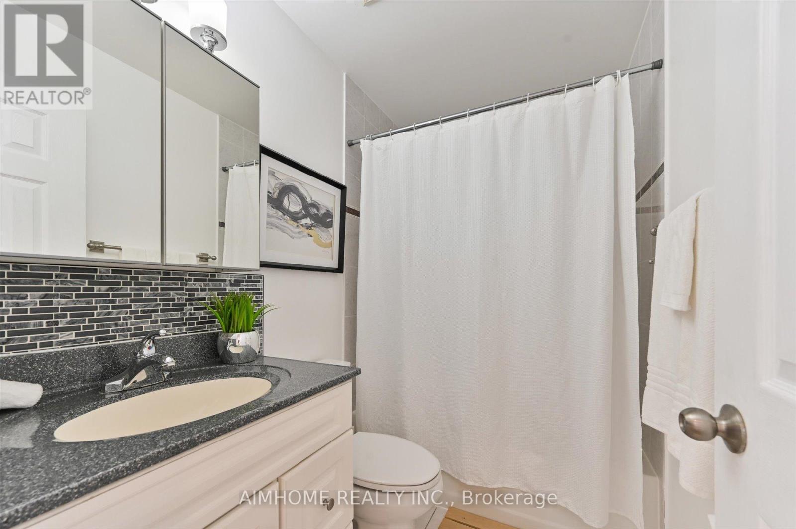 150 Gowan Avenue, Toronto, Ontario  M4J 2K6 - Photo 23 - E12465847