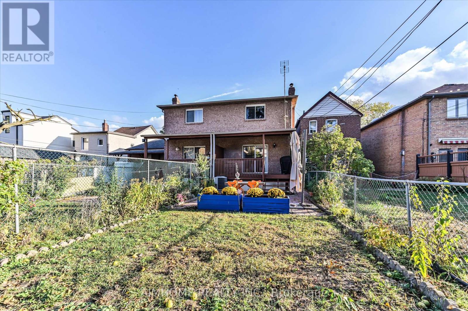 150 Gowan Avenue, Toronto, Ontario  M4J 2K6 - Photo 29 - E12465847
