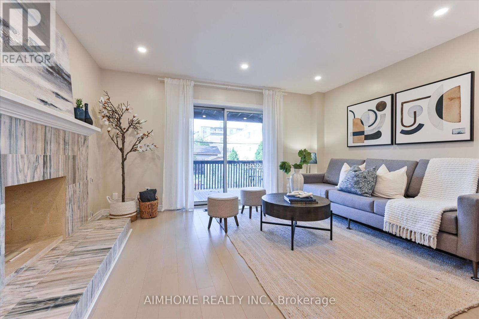 150 Gowan Avenue, Toronto, Ontario  M4J 2K6 - Photo 7 - E12465847