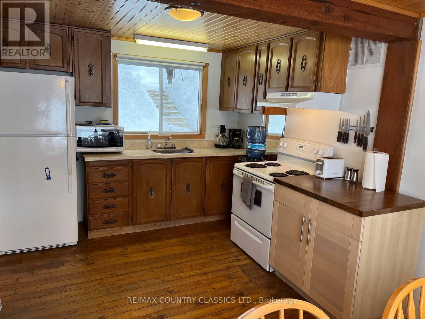 1216 Lake Lorraine Road, Highlands East, Ontario  K0L 2Y0 - Photo 17 - X12466595