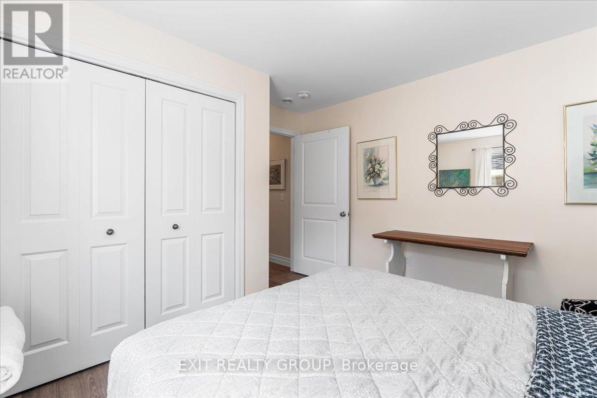 20 Gladstone Street, Madoc, Ontario  K0K 2K0 - Photo 19 - X12466686
