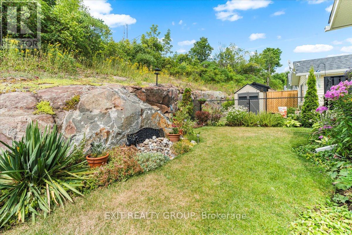 20 Gladstone Street, Madoc, Ontario  K0K 2K0 - Photo 29 - X12466686