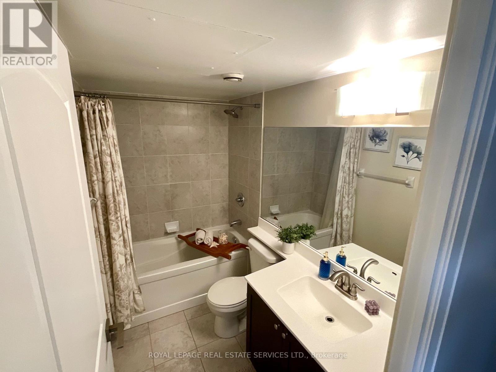 1203 - 55 De Boers Drive, Toronto, Ontario  M3J 0G5 - Photo 13 - W12462467