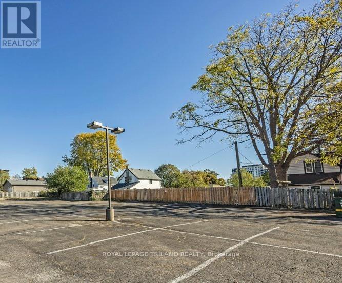 985 Talbot Street, St. Thomas, Ontario N5P 1E9 - Photo 38 - X12466634