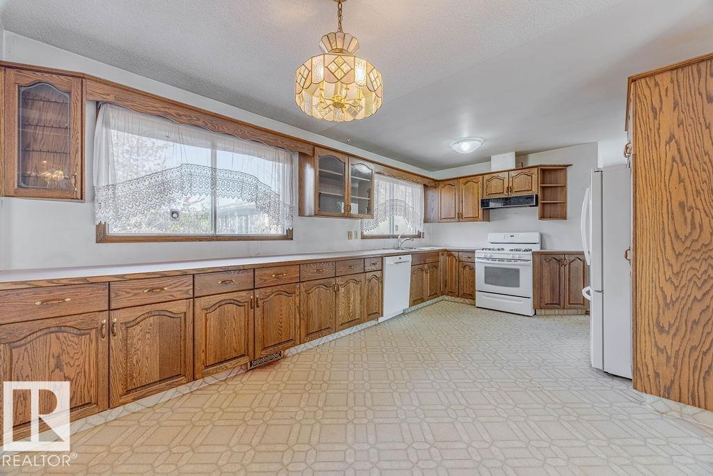 13546 90 St Nw, Edmonton, Alberta  T5E 3N1 - Photo 13 - E4462365