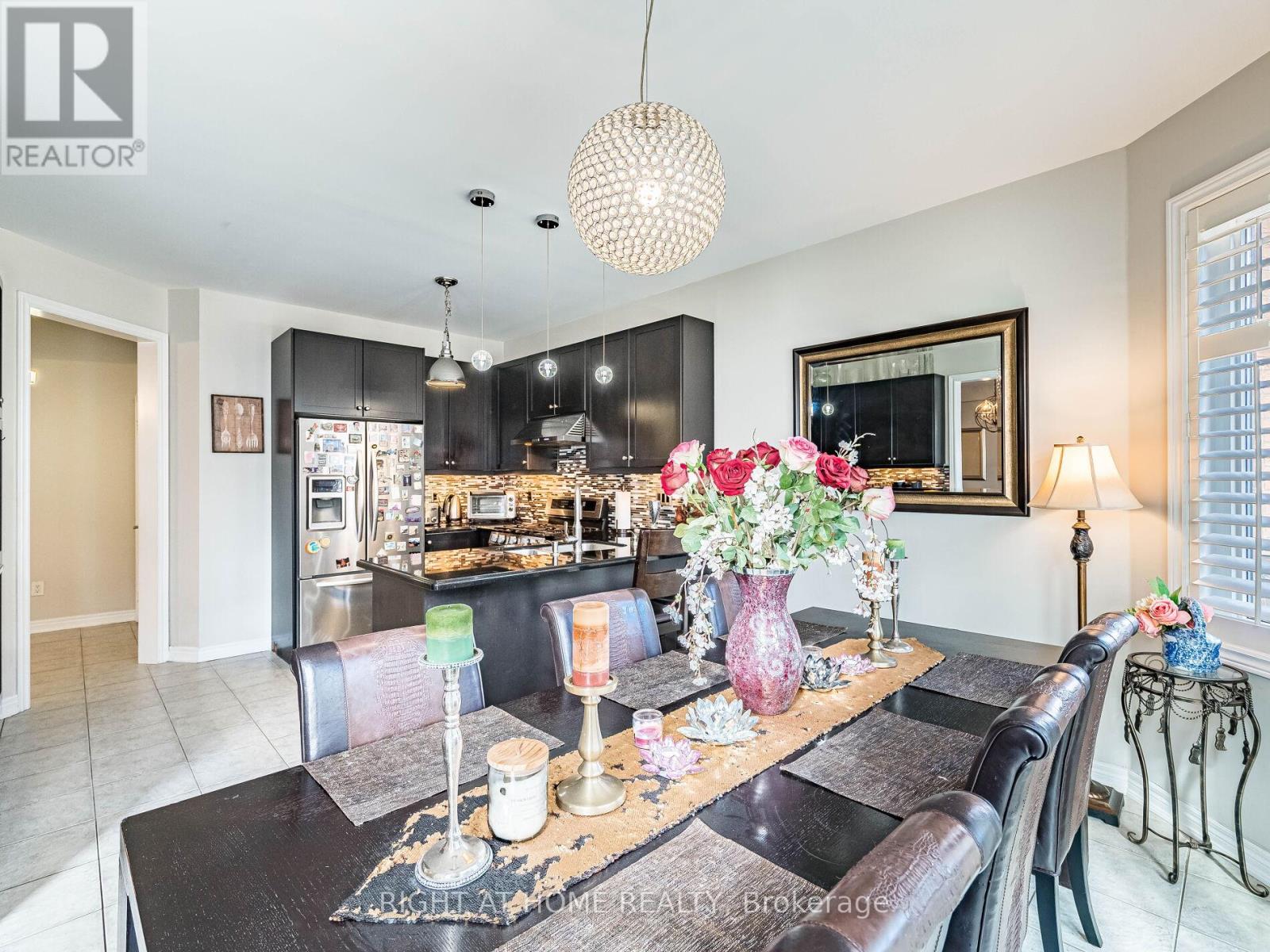 405 Scott Boulevard, Milton, Ontario  L9T 0T1 - Photo 11 - W12451010