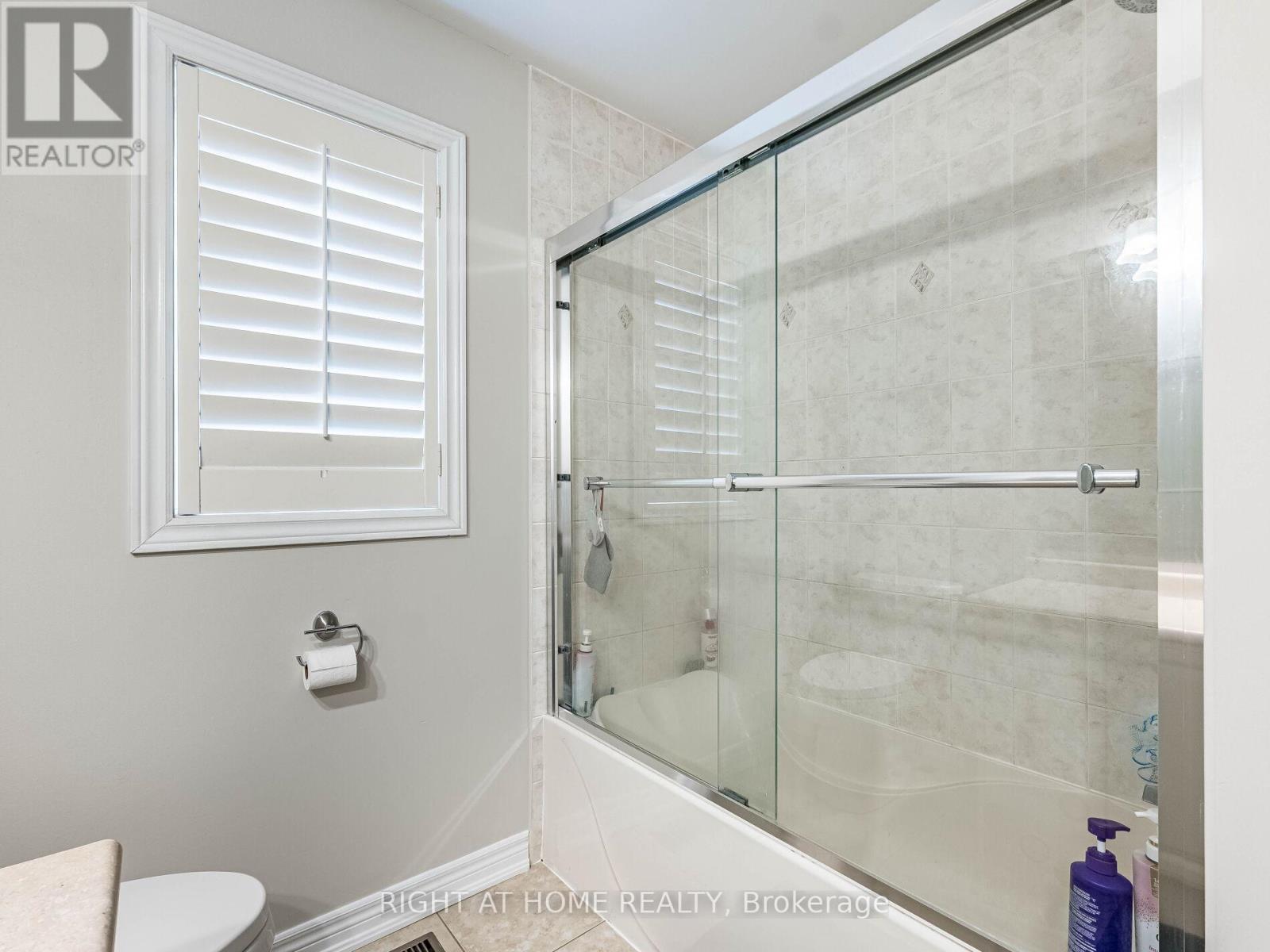 405 Scott Boulevard, Milton, Ontario  L9T 0T1 - Photo 29 - W12451010