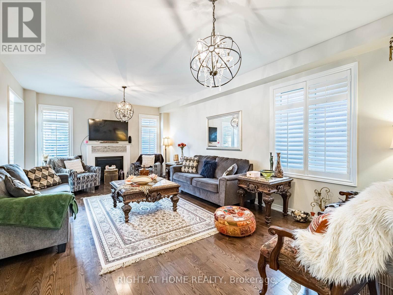 405 Scott Boulevard, Milton, Ontario  L9T 0T1 - Photo 7 - W12451010