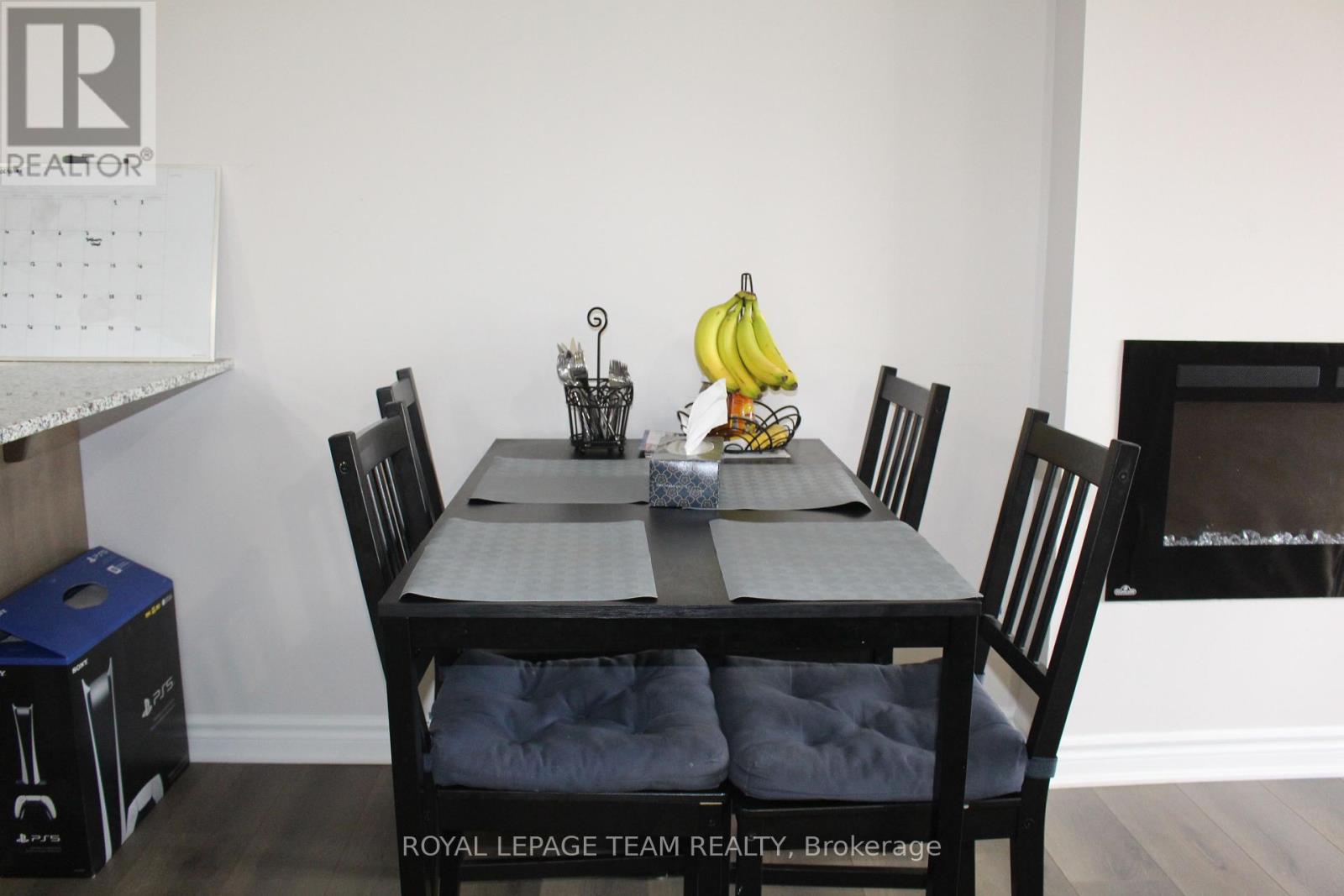 135 Walleye Private, Ottawa, Ontario  K2J 6R2 - Photo 10 - X12466683