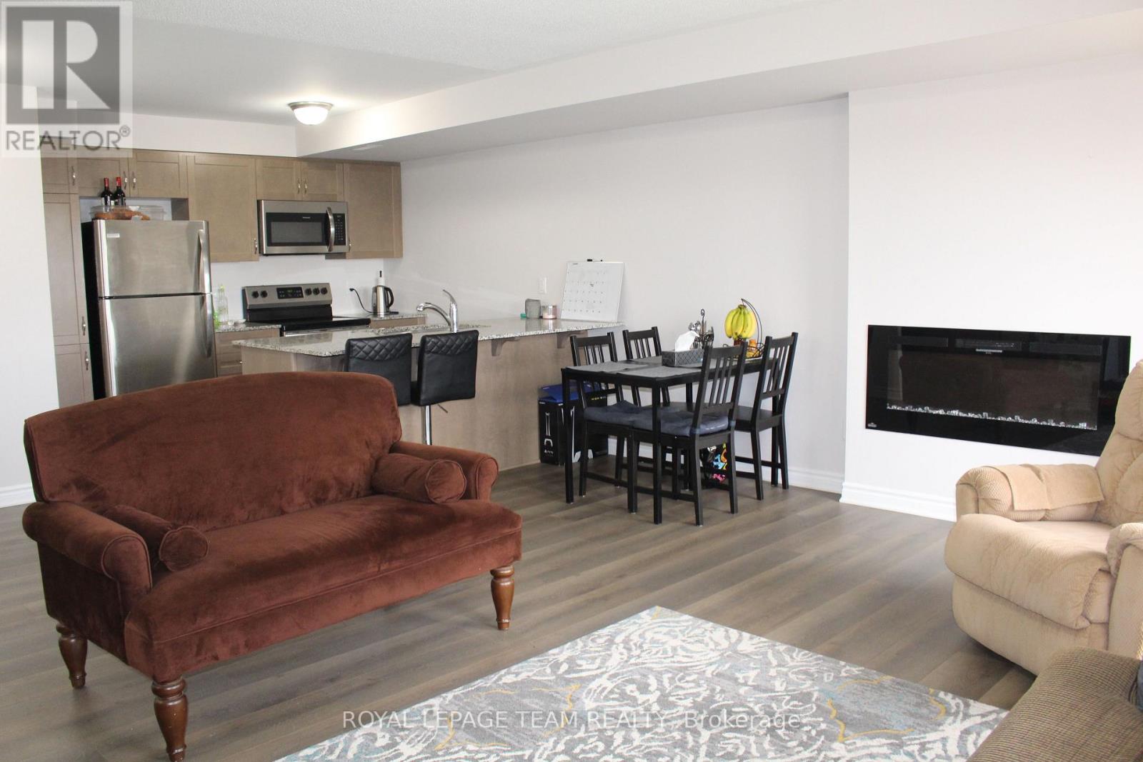 135 Walleye Private, Ottawa, Ontario  K2J 6R2 - Photo 12 - X12466683