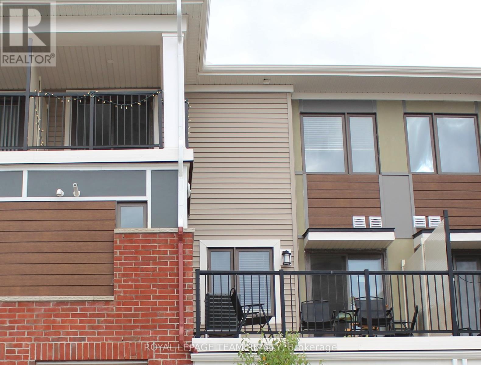 135 Walleye Private, Ottawa, Ontario  K2J 6R2 - Photo 2 - X12466683