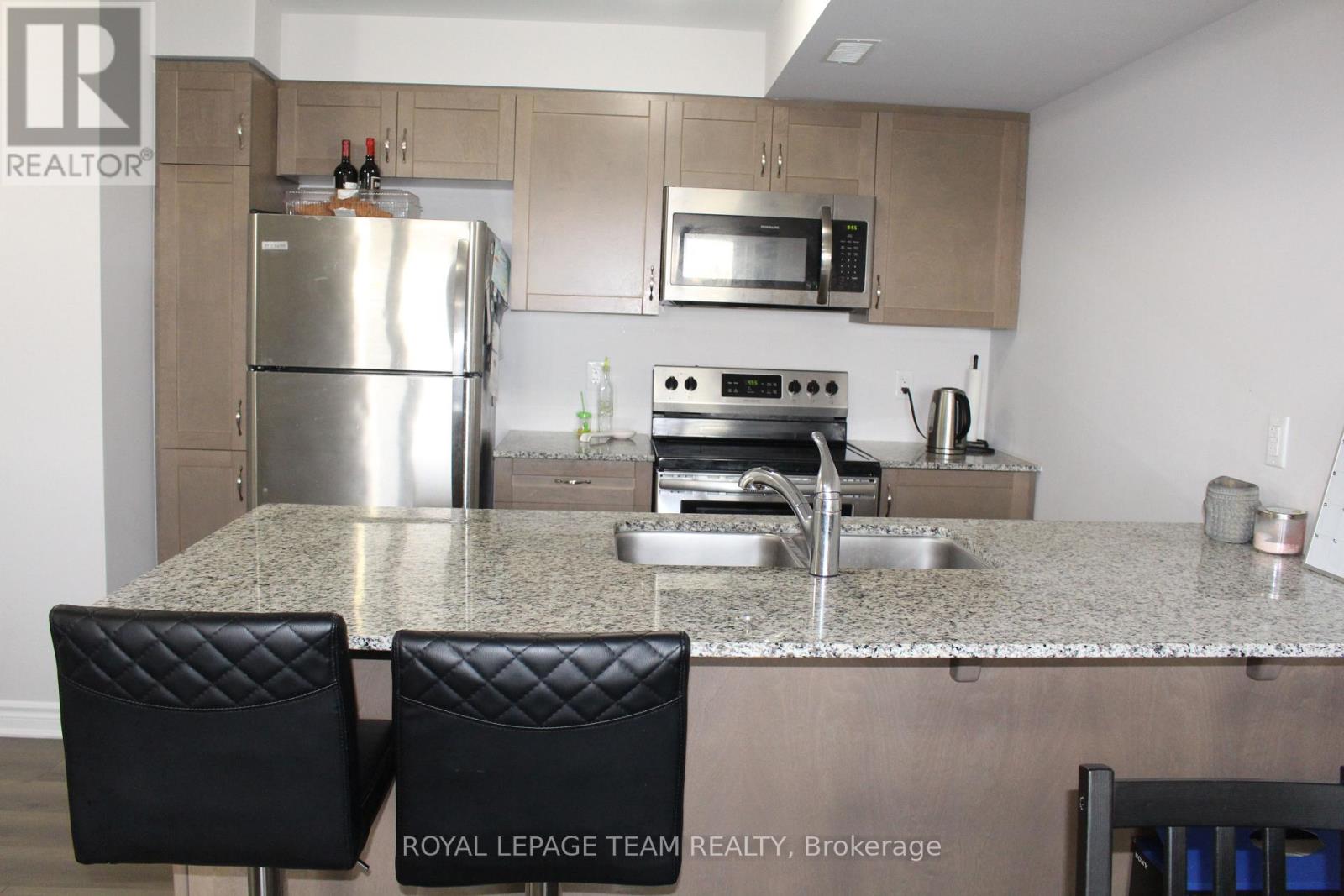 135 Walleye Private, Ottawa, Ontario  K2J 6R2 - Photo 7 - X12466683