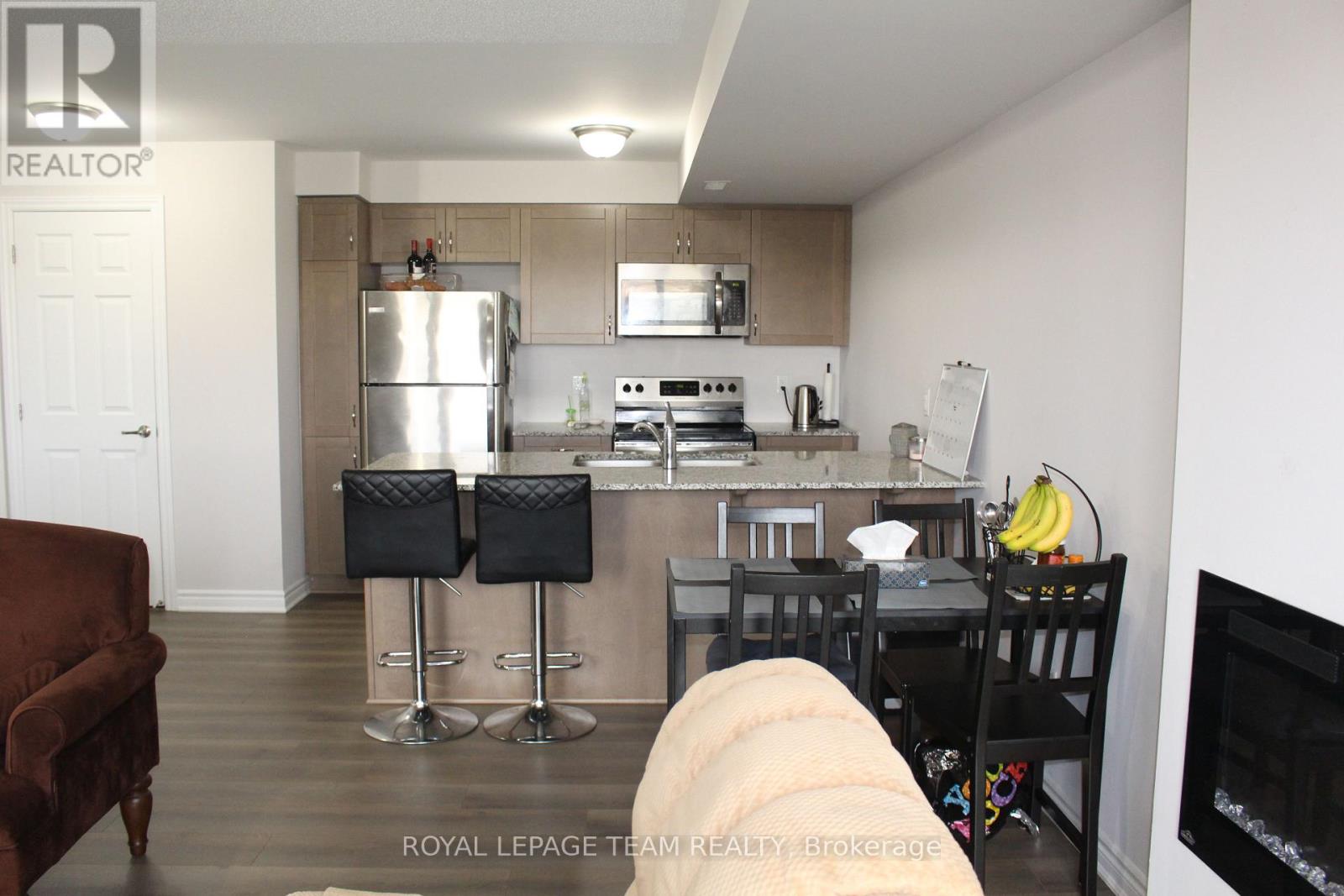 135 Walleye Private, Ottawa, Ontario  K2J 6R2 - Photo 9 - X12466683