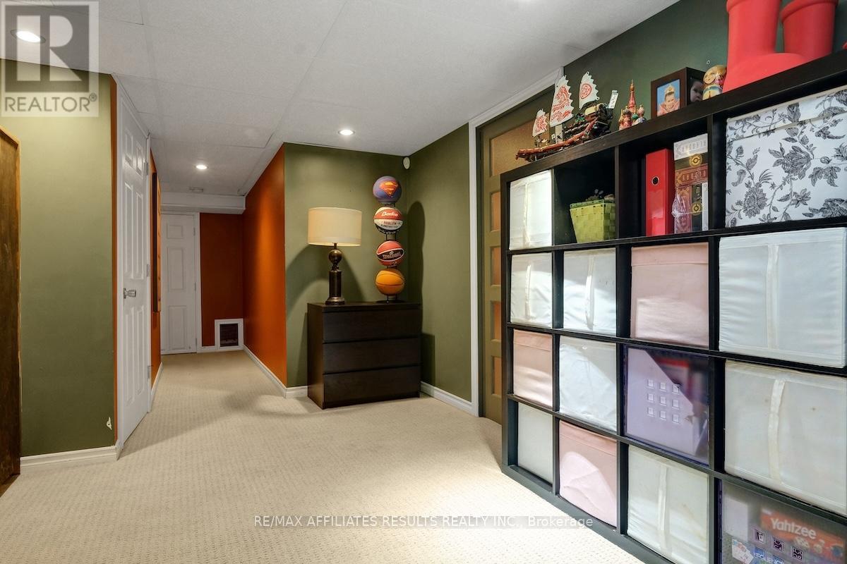 29 Calaveras Avenue, Ottawa, Ontario  K2J 4Z8 - Photo 35 - X12466708