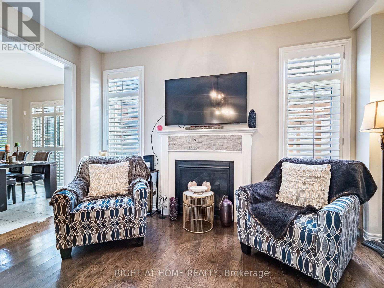 405 Scott Boulevard, Milton, Ontario  L9T 0T1 - Photo 9 - W12451010