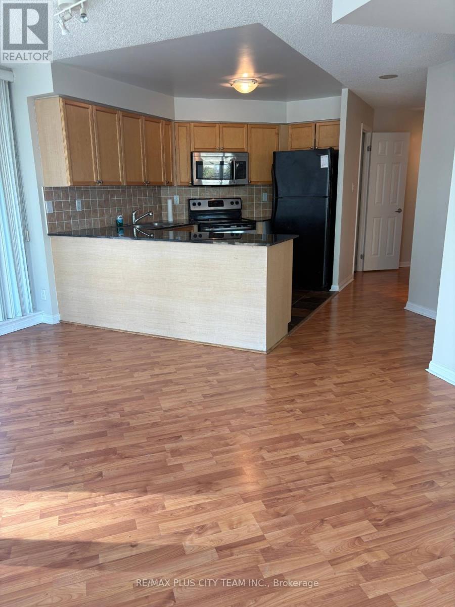 502 - 228 Queens Quay W, Toronto, Ontario  M5J 2X1 - Photo 6 - C12404901