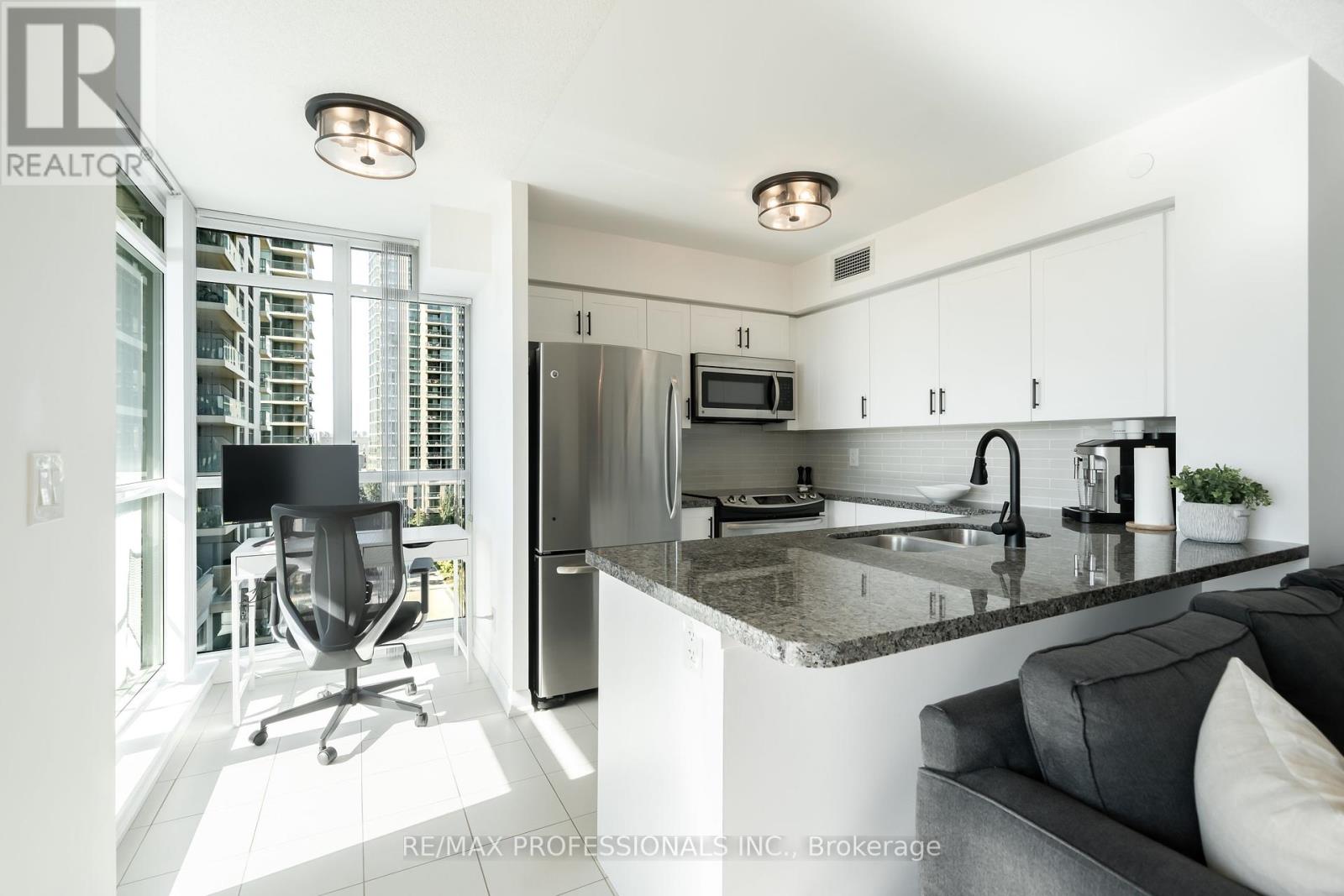 610 - 205 Sherway Gardens Road, Toronto, Ontario  M9C 0A5 - Photo 10 - W12466496