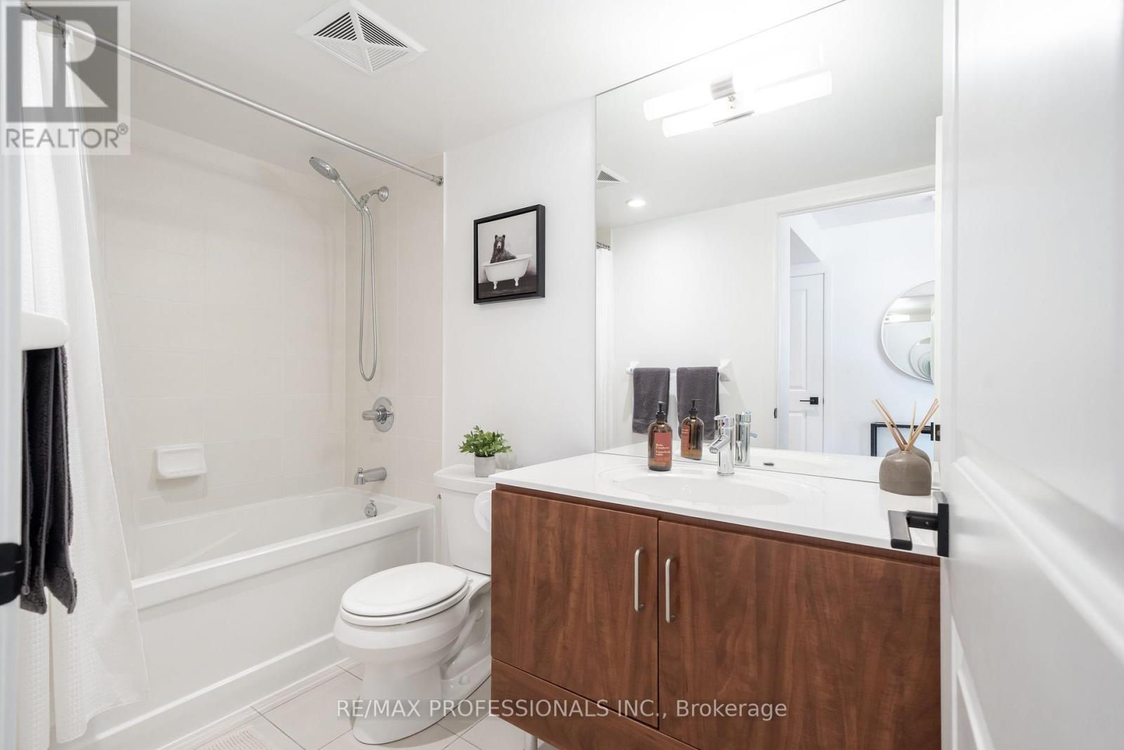 610 - 205 Sherway Gardens Road, Toronto, Ontario  M9C 0A5 - Photo 19 - W12466496