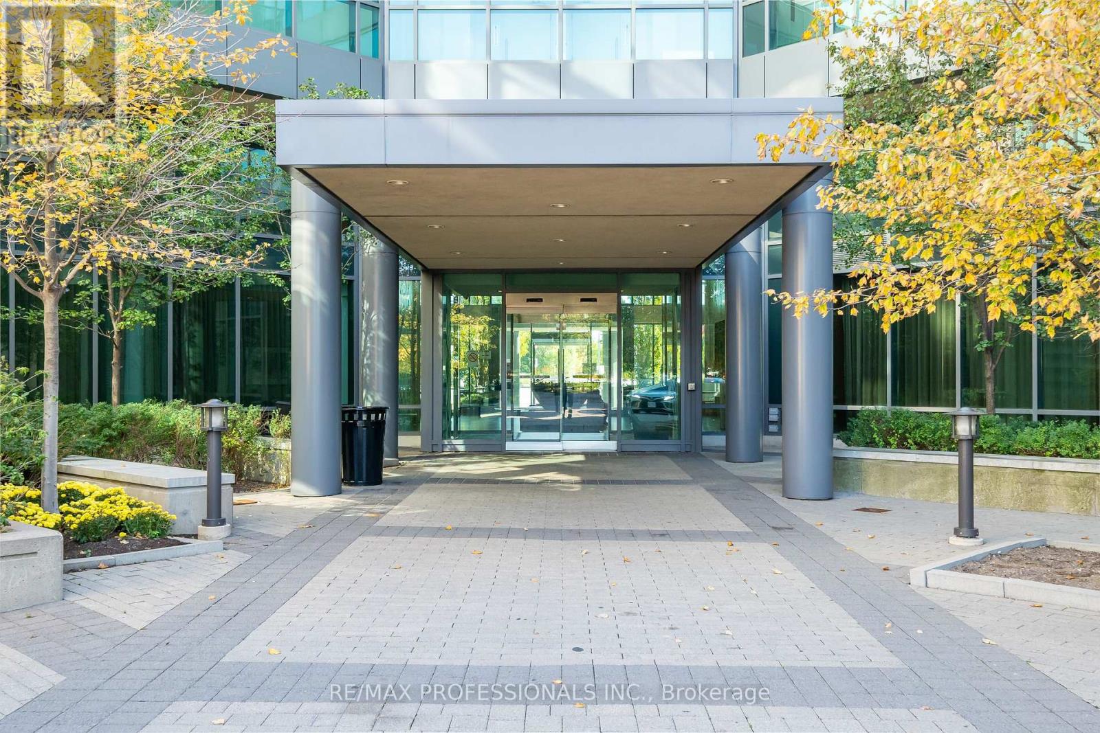 610 - 205 Sherway Gardens Road, Toronto, Ontario  M9C 0A5 - Photo 2 - W12466496