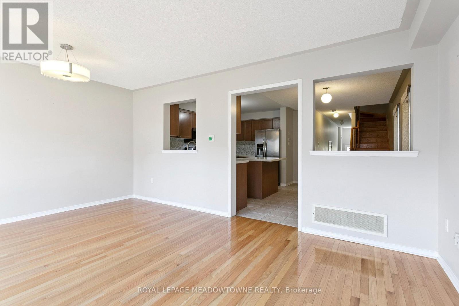 Upper - 132 Crystalview Crescent, Brampton, Ontario  L6P 2R8 - Photo 17 - W12466497