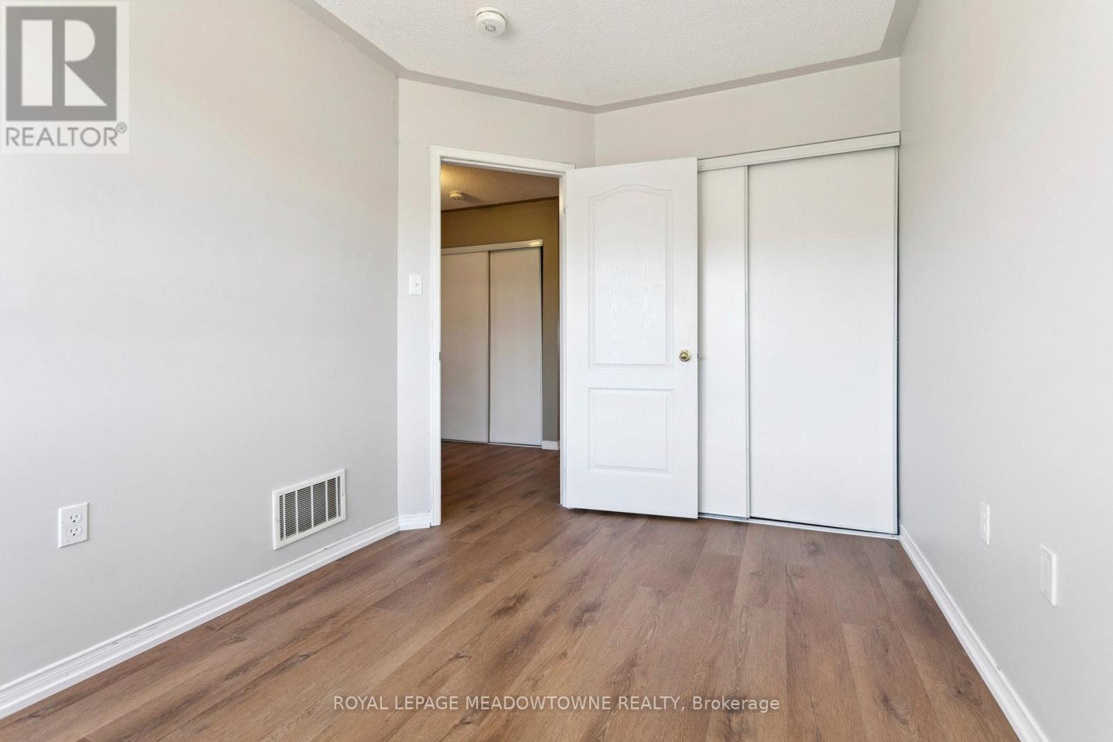 Upper - 132 Crystalview Crescent, Brampton, Ontario  L6P 2R8 - Photo 27 - W12466497