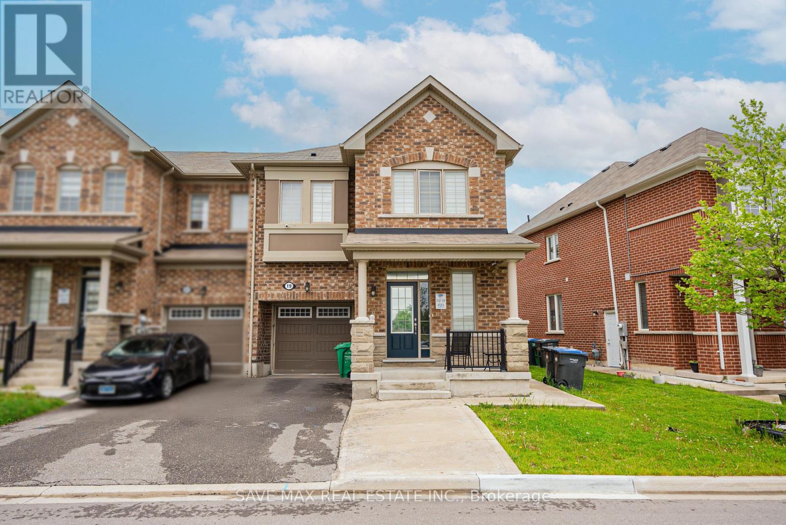 19 BOAT STREET, Brampton, Ontario
