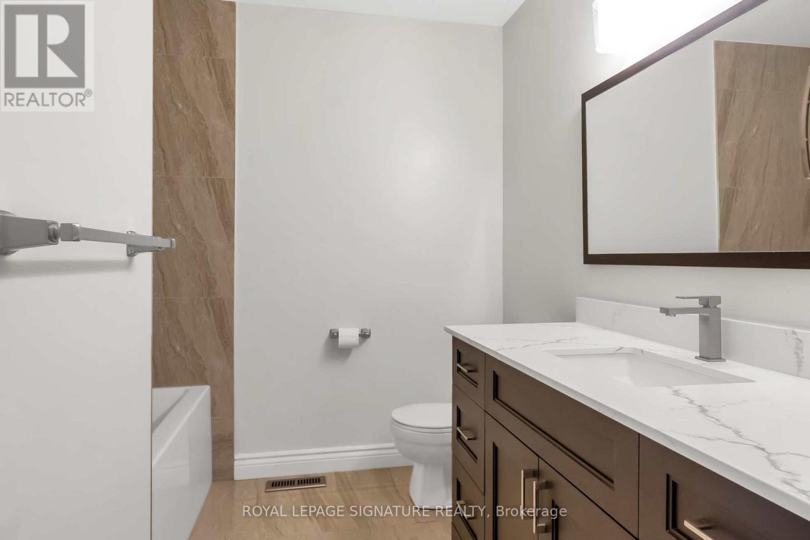Upper - 23 Valonia Drive, Brampton, Ontario  L6V 4J2 - Photo 10 - W12466544